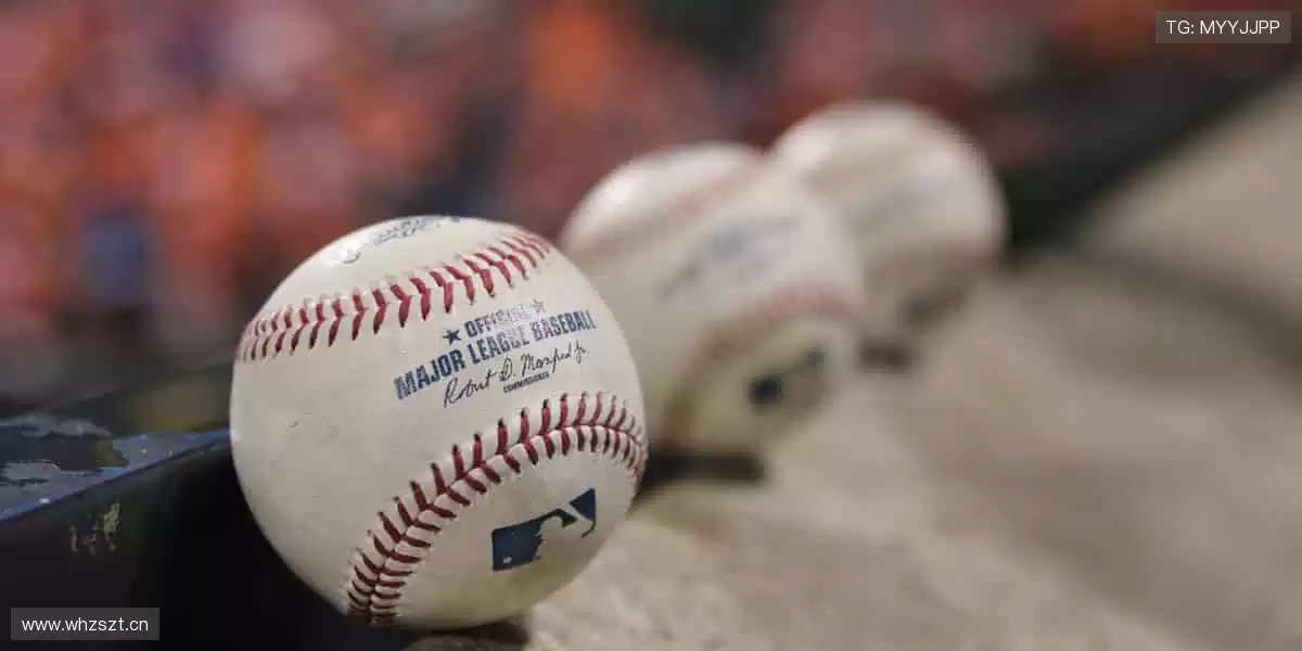 专业装备,轻松掌控赛场!🎾 品质与潮流,为你的热爱加冕!